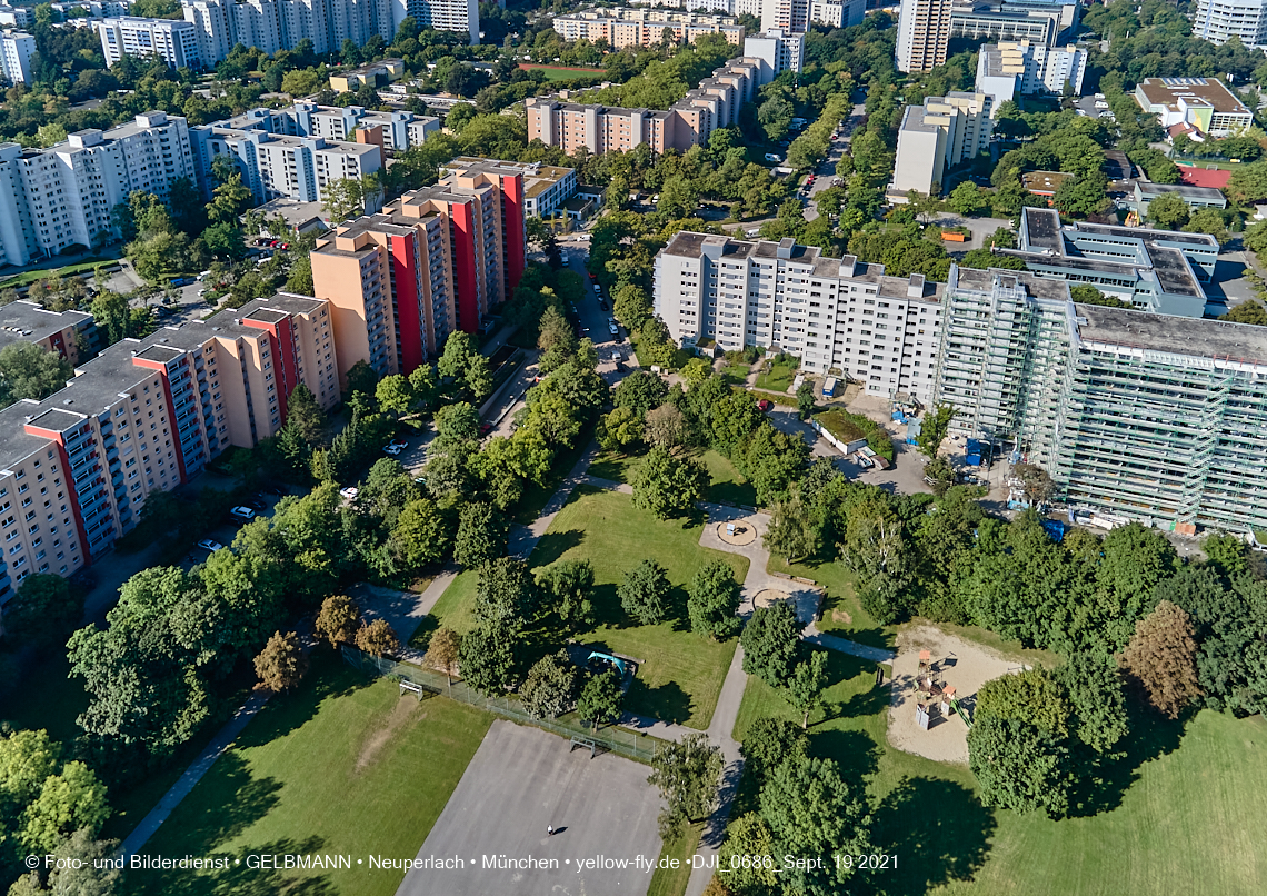19.09.2021 - Wohnanlage Annette-Kolb-Anger und Umgebung in Neuperlach 